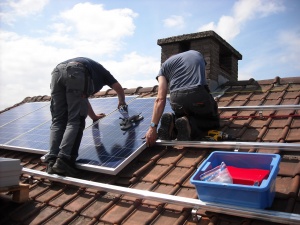 Spar på elregningen med et lån til solceller